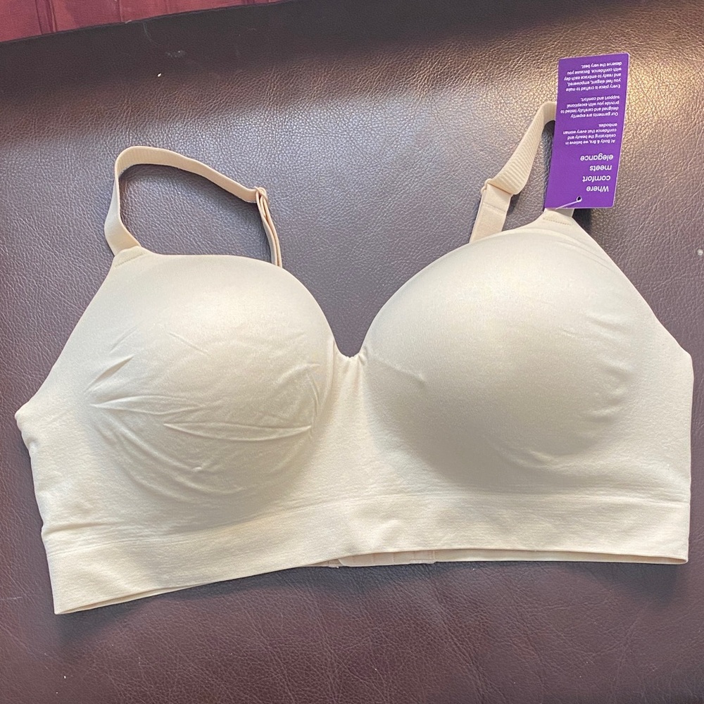 Seamless Cream Wireless Bra